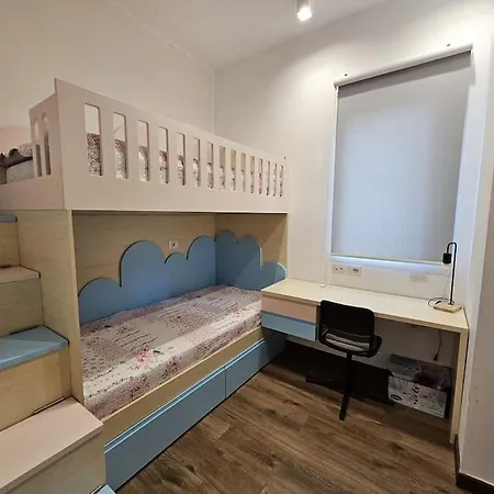 Deluxe Flat With Garden_tirana * Tiran